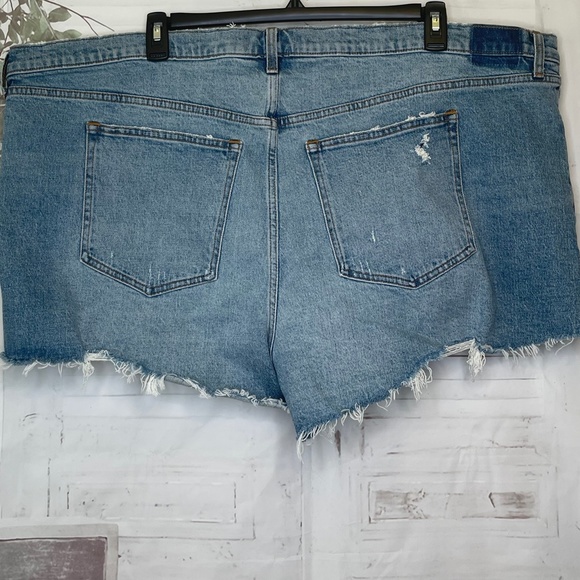 Abercrombie & Fitch Womens High Rise Distress Jean The Mom Shorts Sz. 24 37 - Picture 16 of 16